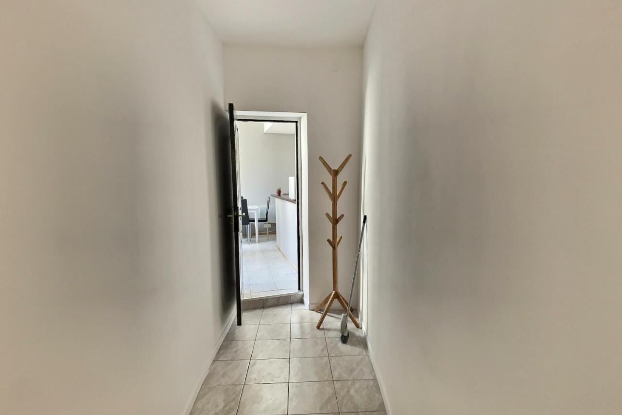 Des Appartements Au Calme Dans Un Immeuble Historique Béziers Esterno foto