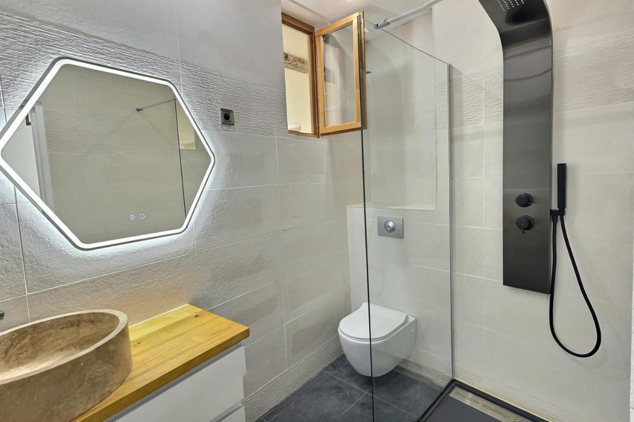 Des Appartements Au Calme Dans Un Immeuble Historique Béziers Esterno foto